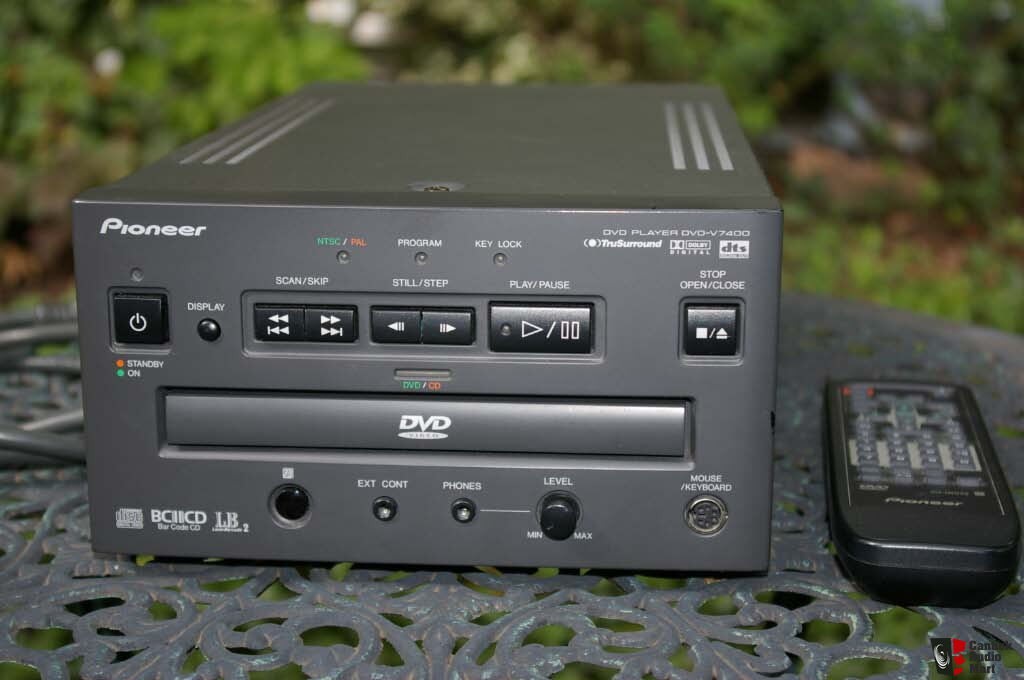 PIONEER - Industrial DVD-Video Player DVD-V7400