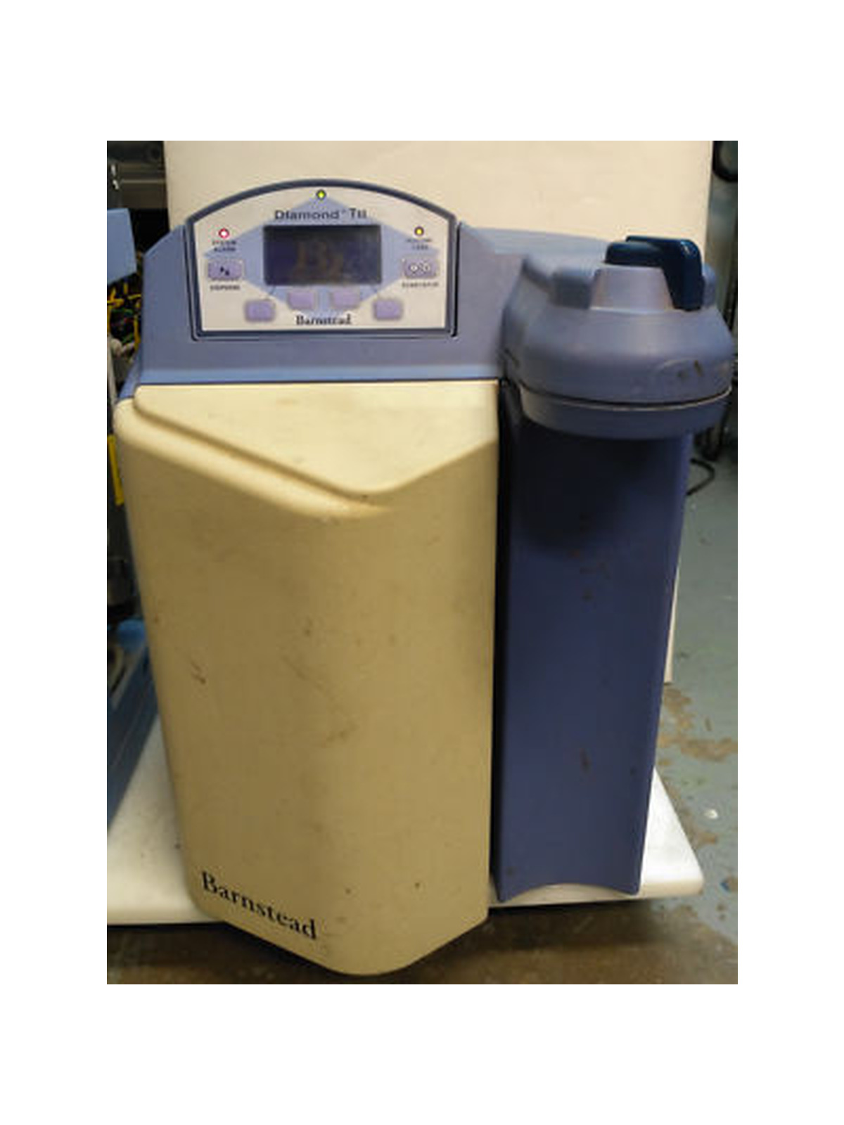 Thermo Scientific Barnstead D14031 Diamond TII Pure Water Purification System with Wall Bracket, RO Membrane and UV Lamp, 13-1/2" Width x 19-1/2" Height x 18-1/2" Depth, 12LPH