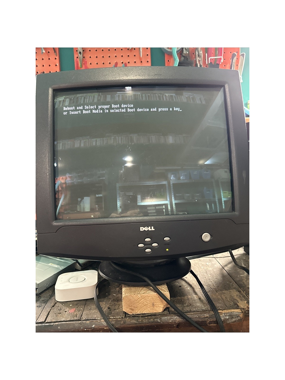 Dell Trintron D1726S-HS 17" CRT BNC Monitor SVGA VGA