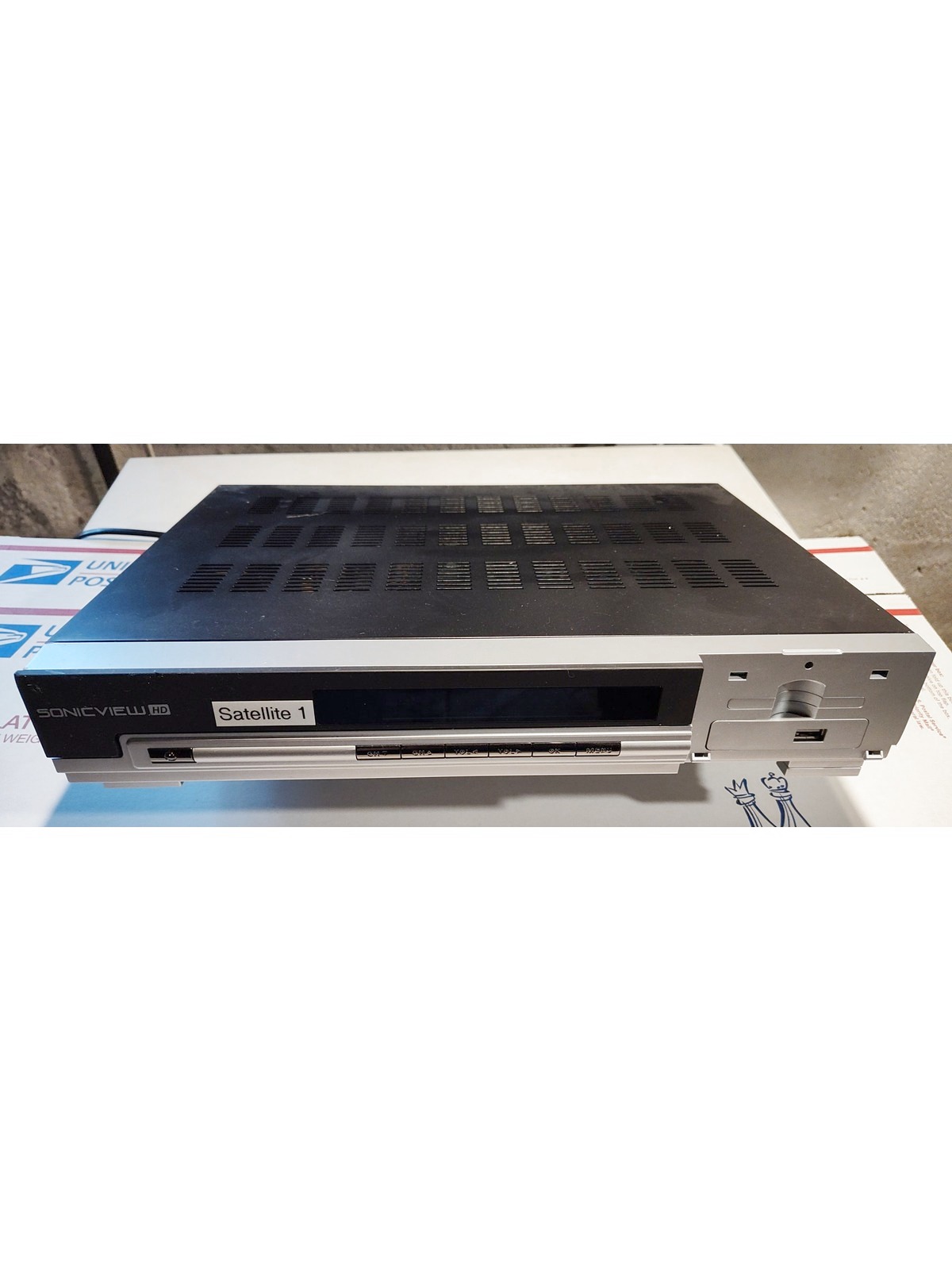 SONICVIEW SV-HD8000 Satellite RECEIVER FTA + FAN+8PSK + Lots of accessories