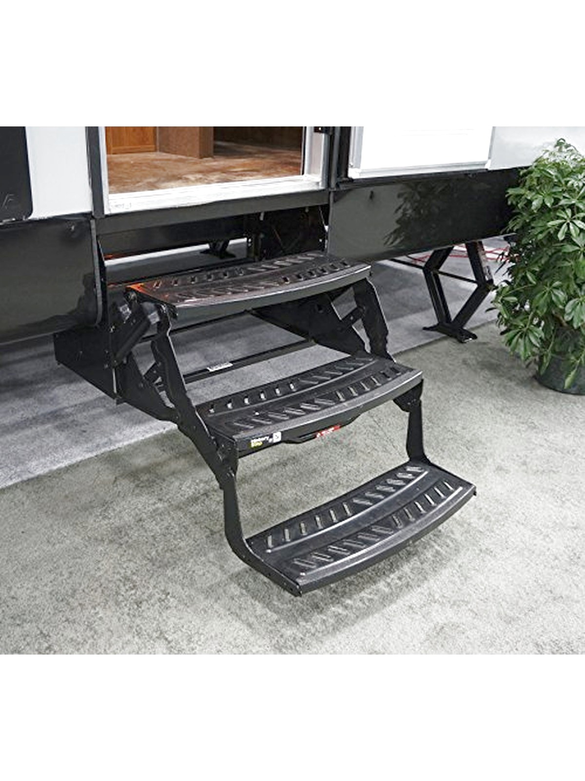 Lippert 432687 Trailer 24" Triple Step, 7" Depth, 1 (Non-Carb Compliant), Black