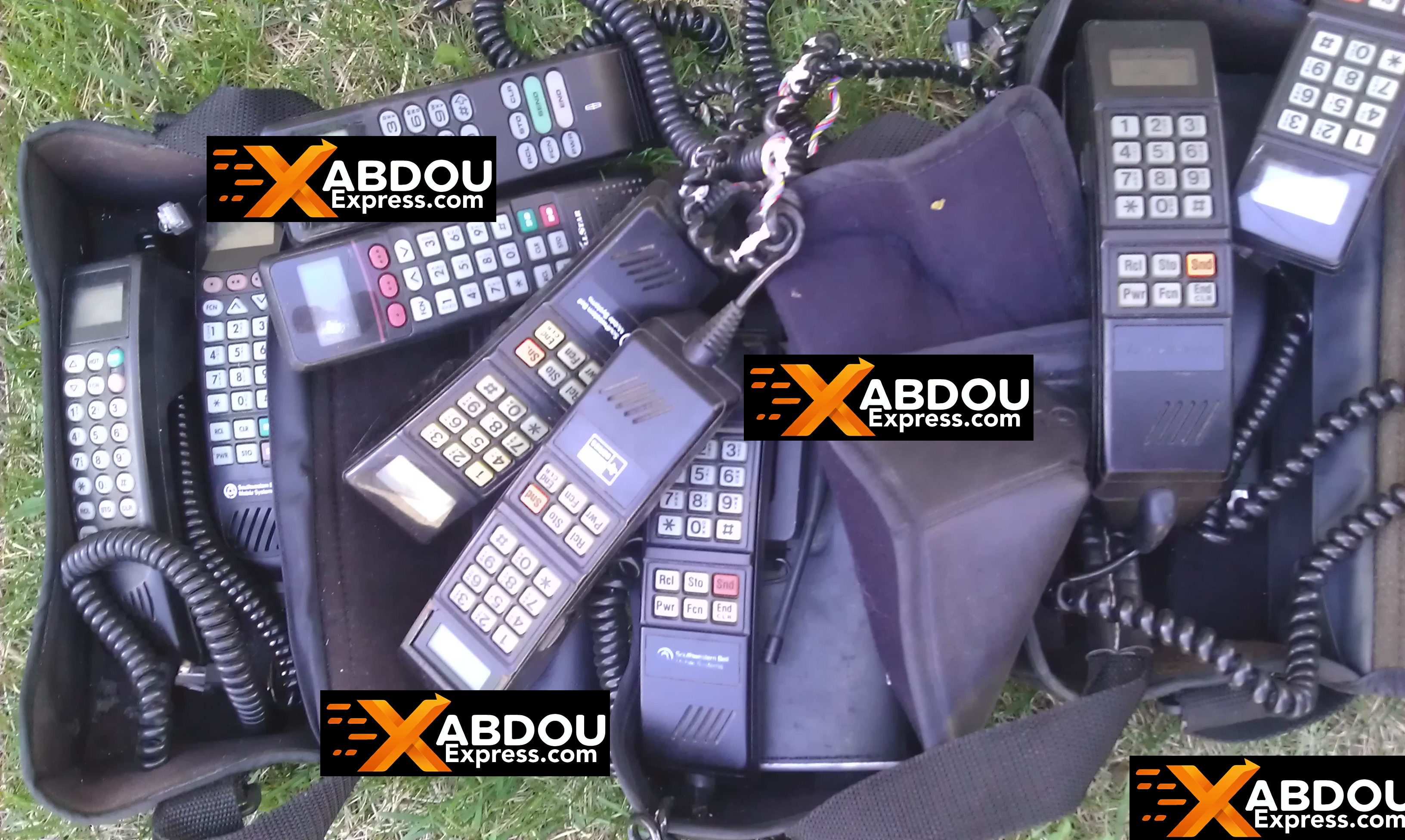 Big lot of vintage Motorola AMP Bag phones